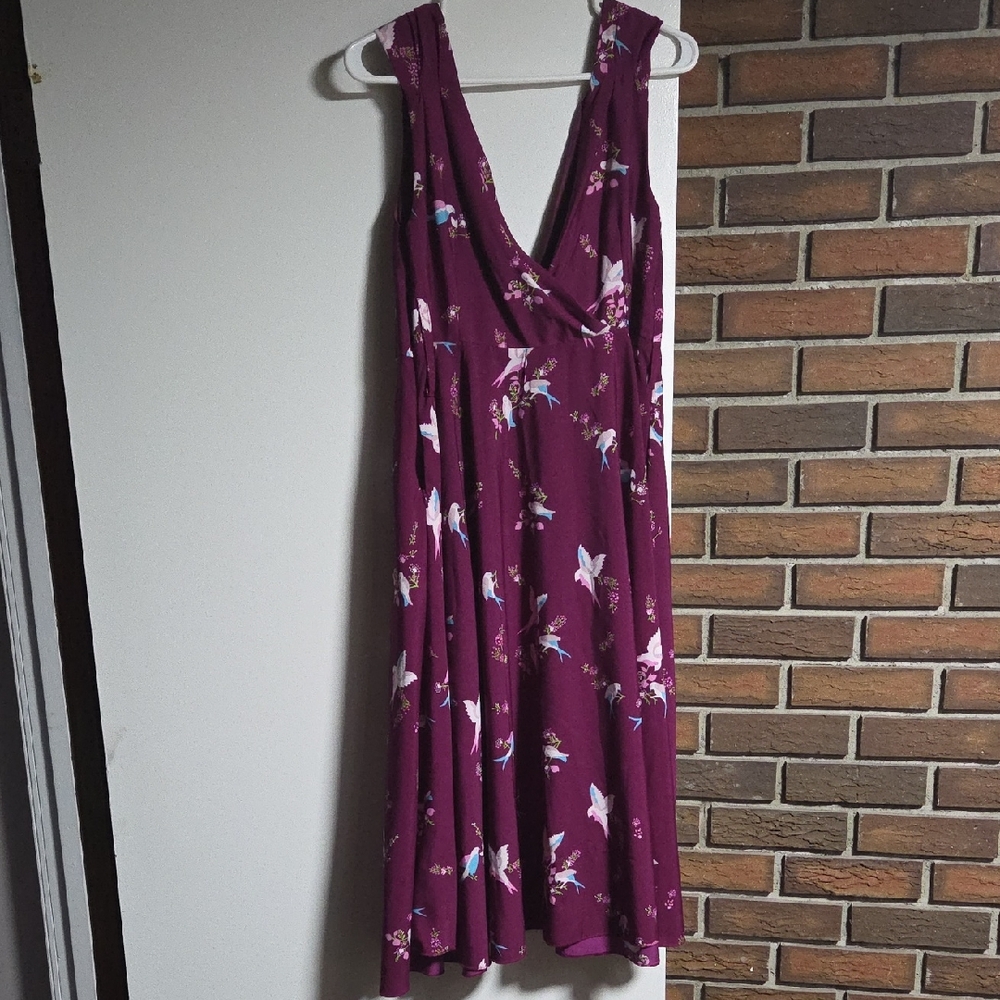 Chic Plum Floral Midi Dress